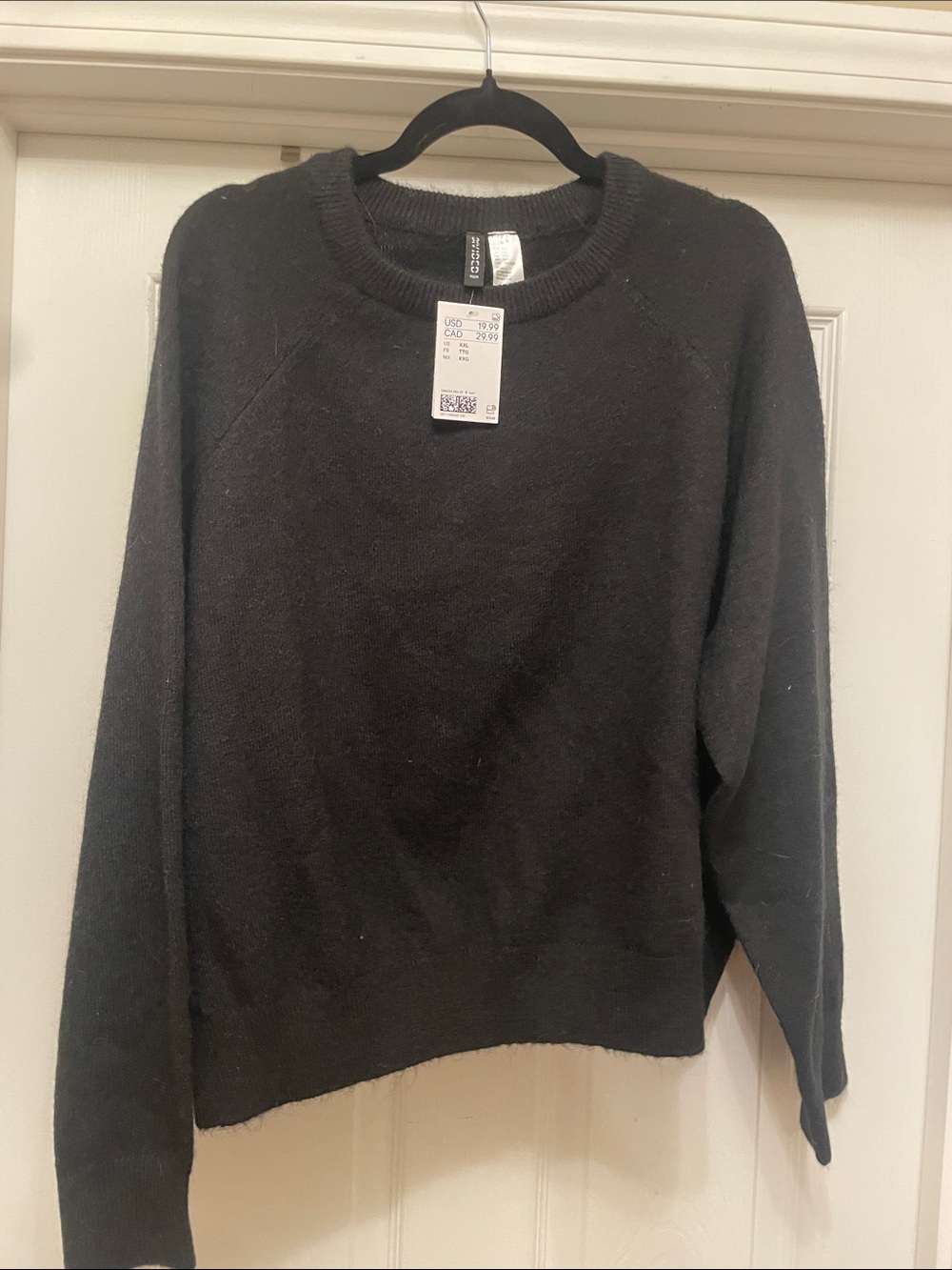 H&M divided Black cozy Crewneck Sweater new with tags NWT
